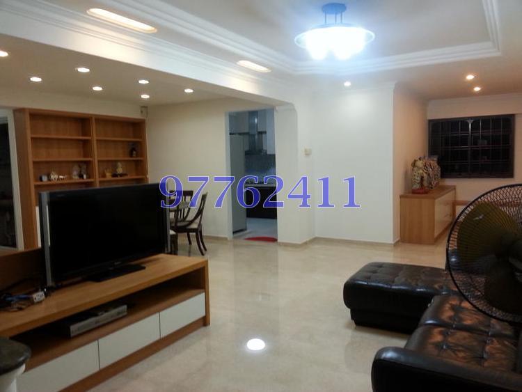 Blk 579 Hougang Avenue 4 (Hougang), HDB Executive #115482312